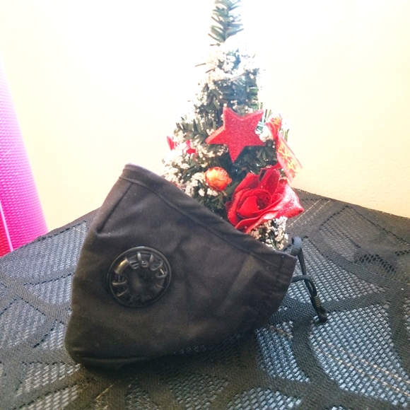 Accessories - $5 Black Face Mask with Filter